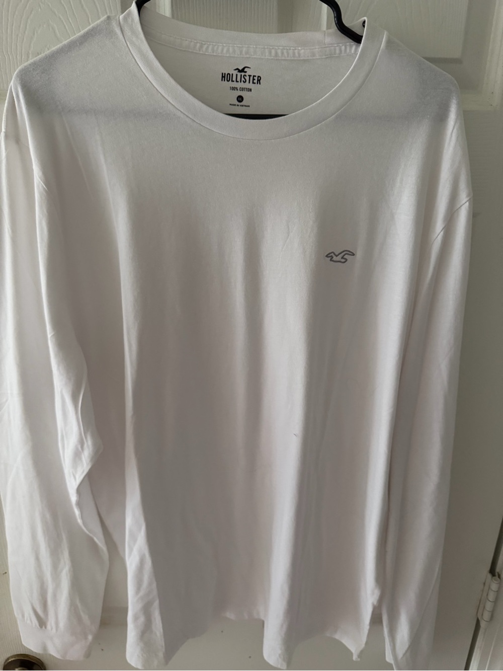 Hollister Men's Long-Sleeve Crew Shirt in White with Small Logo